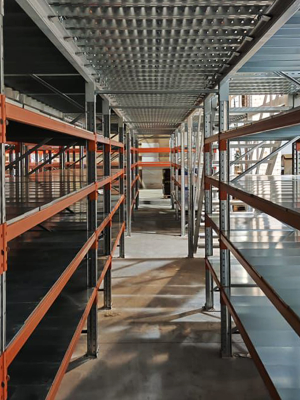 Псков. Мост для мезонинов.