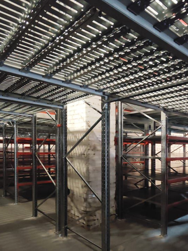 Псков. Мост для мезонинов.